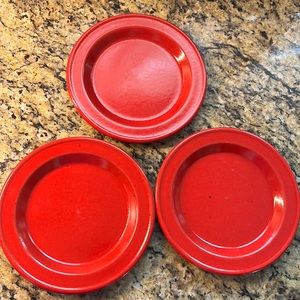 Emile Henry EUC set of three Dessert/Salad red couleurs plates